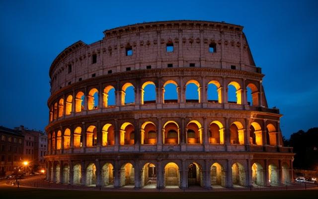Illuminazione architettonica per spazi pubblici